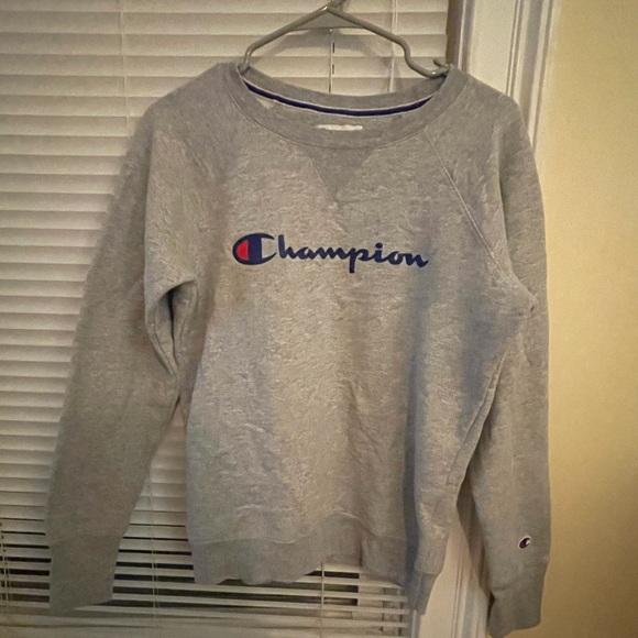 Size small gray Champion crew neck sweatshirt.  Lightly worn. - Picture 1 of 5